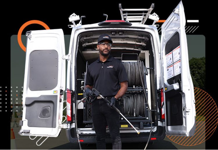 HOODZ Commercial Pressure Washing Van + Tech